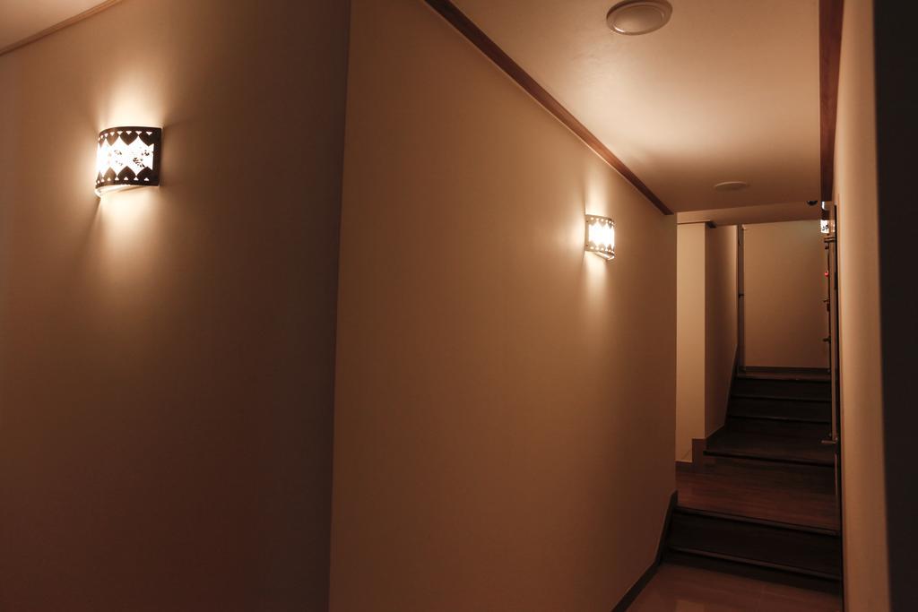 Namsan Gil House